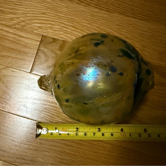 Handblown glass ornament/sun catcher w/hook to hang. Never displayed. - Picture 5 of 7